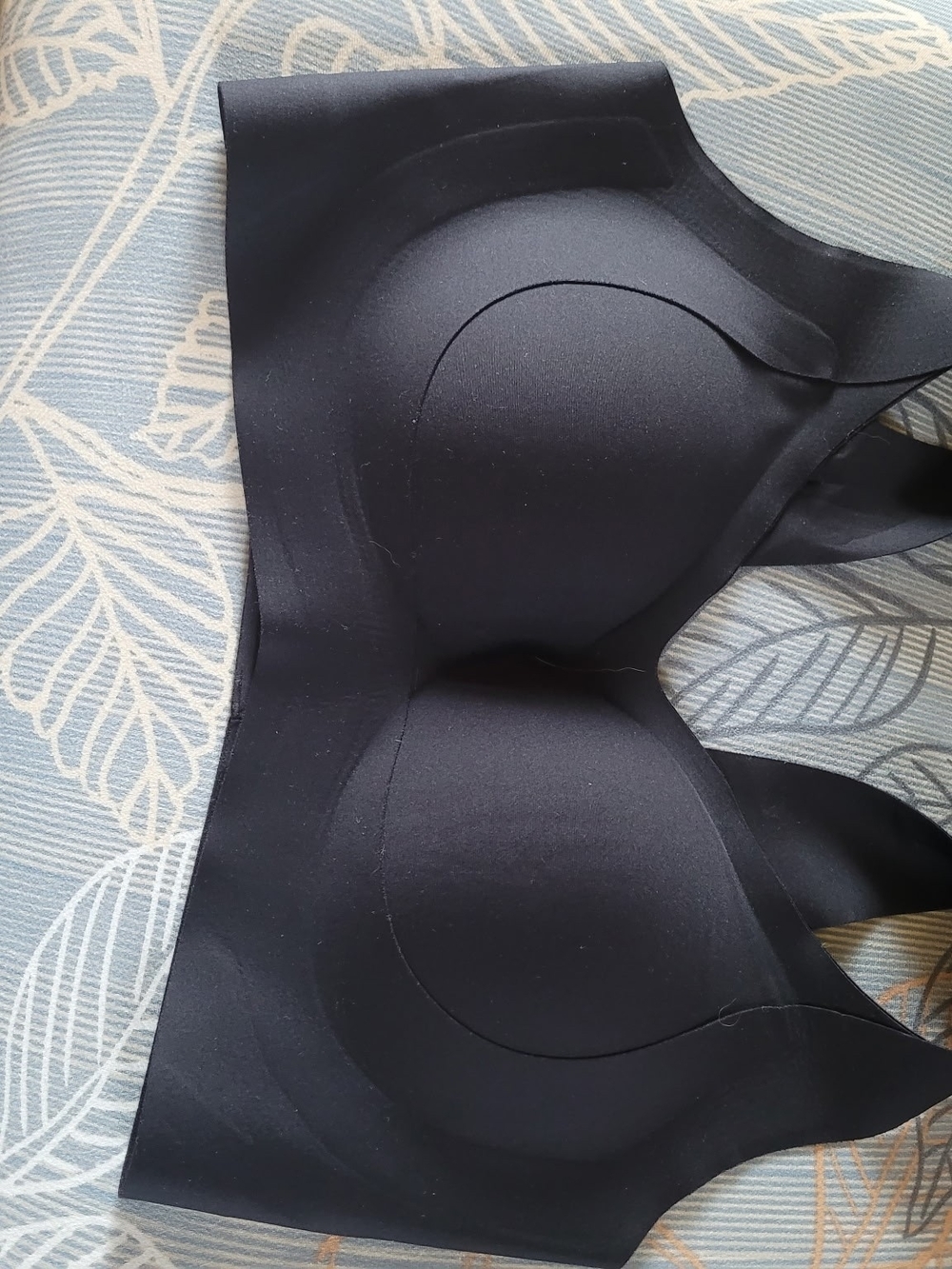Seamless Black Wireless Back SmoothingMolding Bra - Comfortable Everyday Support